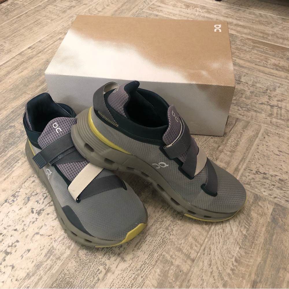 HTF! On Cloud Cloudnova Wrap, US 9 (Evergreen/Citron)